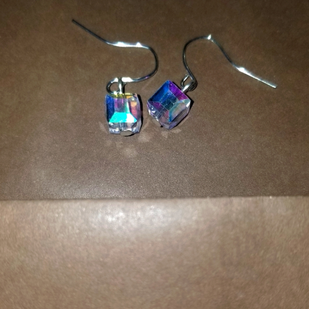 🥂Aurora bead earrings.